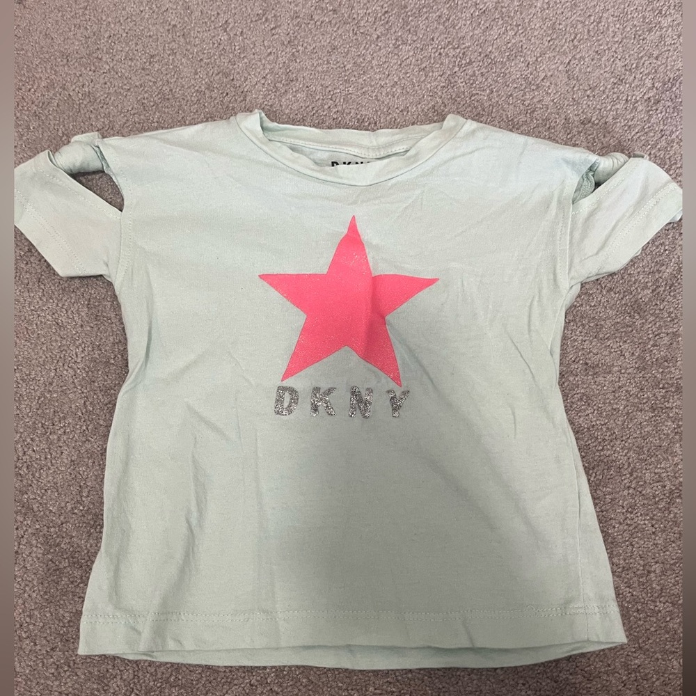 DKNY Tshirt